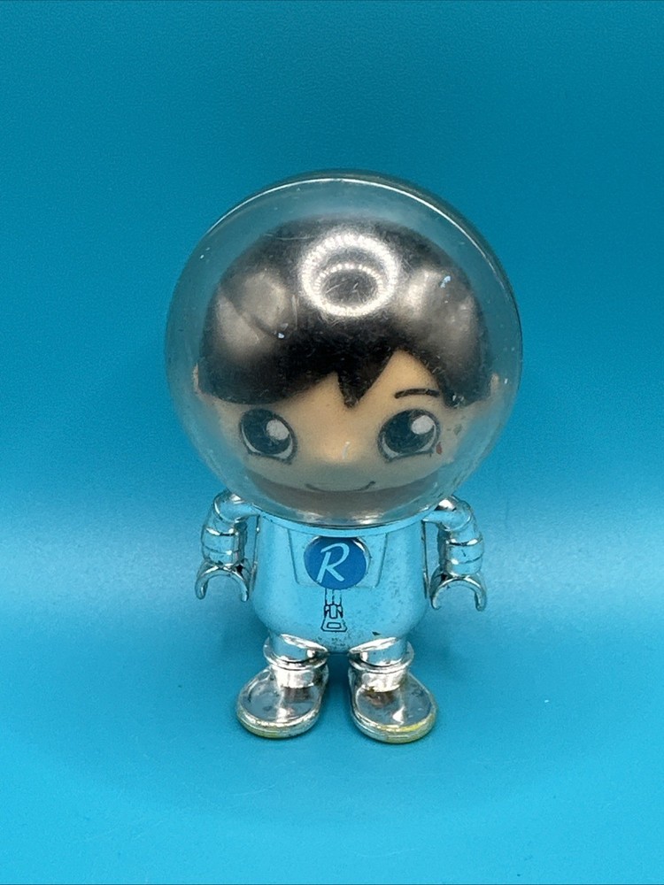 Ryans World Chrome Silver Astronaut Space Suit 3″ Blue “R” Figure Bonkers Toy G1