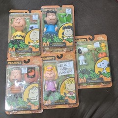 Peanuts IT’S THE GREAT PUMPKIN CHARLIE BROWN 5″ Figures Complete Set Halloween