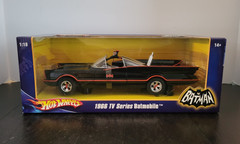 1966 TV Series Batmobile 1:18 2007 Batman HOT WHEELS SIGNED Adam West Burt Ward