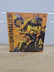 New 16.5cm SS49 Transforming Robot Car Toy Figure w/ Box TW-1025B