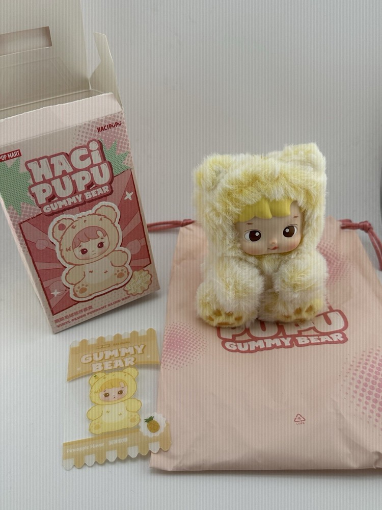 POP MART HACIPUPU Gummy Bear Plush Pineapple With Box Bag And Card.
