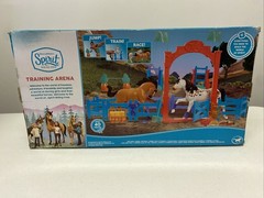 Dreamworks Spirit Riding Free Training Arena Horses 42 Pc Set with 2 Horses New