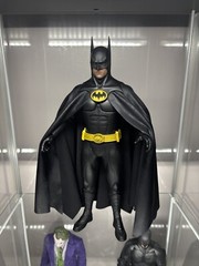US Orders – LAB Toys RESTOCK Hot Toys Batman 1989 Batman, Returns 1/6 Drape Cape