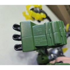 Marvel Mech Strike Mechasaurs Robot Toy Green Yellow Articulated Action Figure