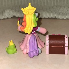 Princess Dress-up with Rainbow Dash (Generation 3, from the Ponyville series)