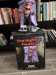 FNAF FOXY STATUE!!!
