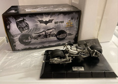 The Dark Knight Batman Noble Collection Bat-Pod Motorcycle Complete In Box