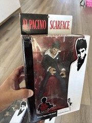 Mezco Toyz Scarface Tony Montana 10″ action figures featuring Al Pacino.