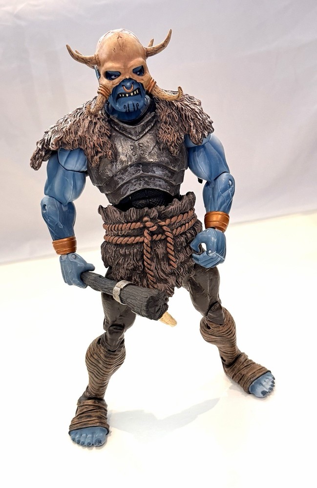 Marvel Universe Gigantic Battles 12” Savage Frost Giant! Walmart Legends Hasbro