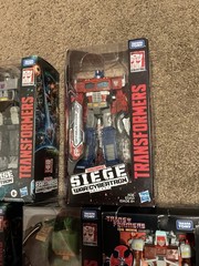 Transformers WFC Siege Earthrise Megatron, Optimus, Arcee, Springer, Junkheap 86