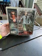 NECA The Terminator T-800 Tech Noir 7-inch Action Figure