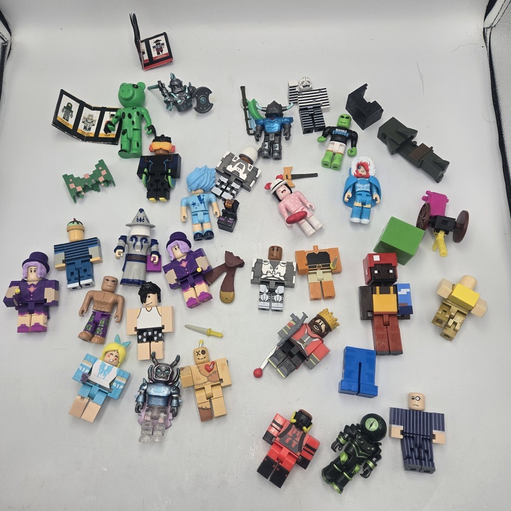 Roblox Toys Action Figures Lot Of 26 + Accessories