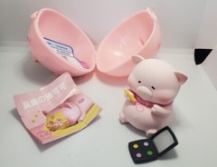 Anime MOETCH Coco Pig Makeup Mini Figure Art Toy