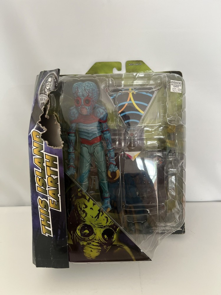 Diamond Select Toys Universal Studios Monsters This Island Earth Action Figure