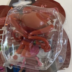 PIGGY Series 1 Parasee Red Blind Bag Minifigure Roblox DLC Exclusive Code