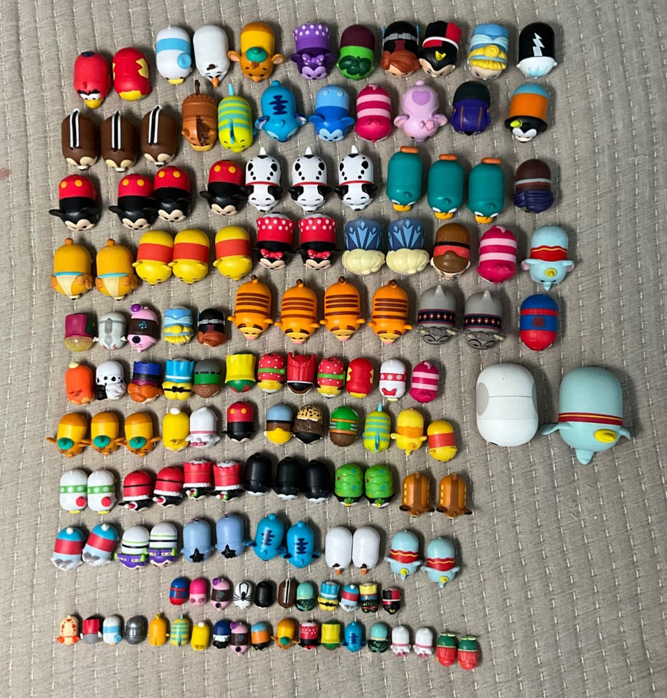 HUGE Lot of 138 Disney Tsum Tsum Vinyl Mini Figures Stackable MULTI SIZE