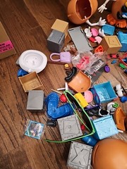 Vintage Toy Lot Mr Potatoe Head, Roblox, Lost Kitties Weapons Accessories