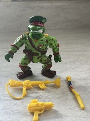 1991 Raph the Green Beret 0124 (Vintage TMNT Ninja Turtles, Playmates)