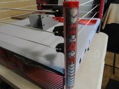 MATTEL WWE MONDAY NIGHT RAW WRESTLING RING SEE PICS! 21″ RING EXCELLENT