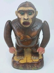 Vintage 1950s Japan Gorilla Shooting Target Battery Operated Tin Toy Not Working