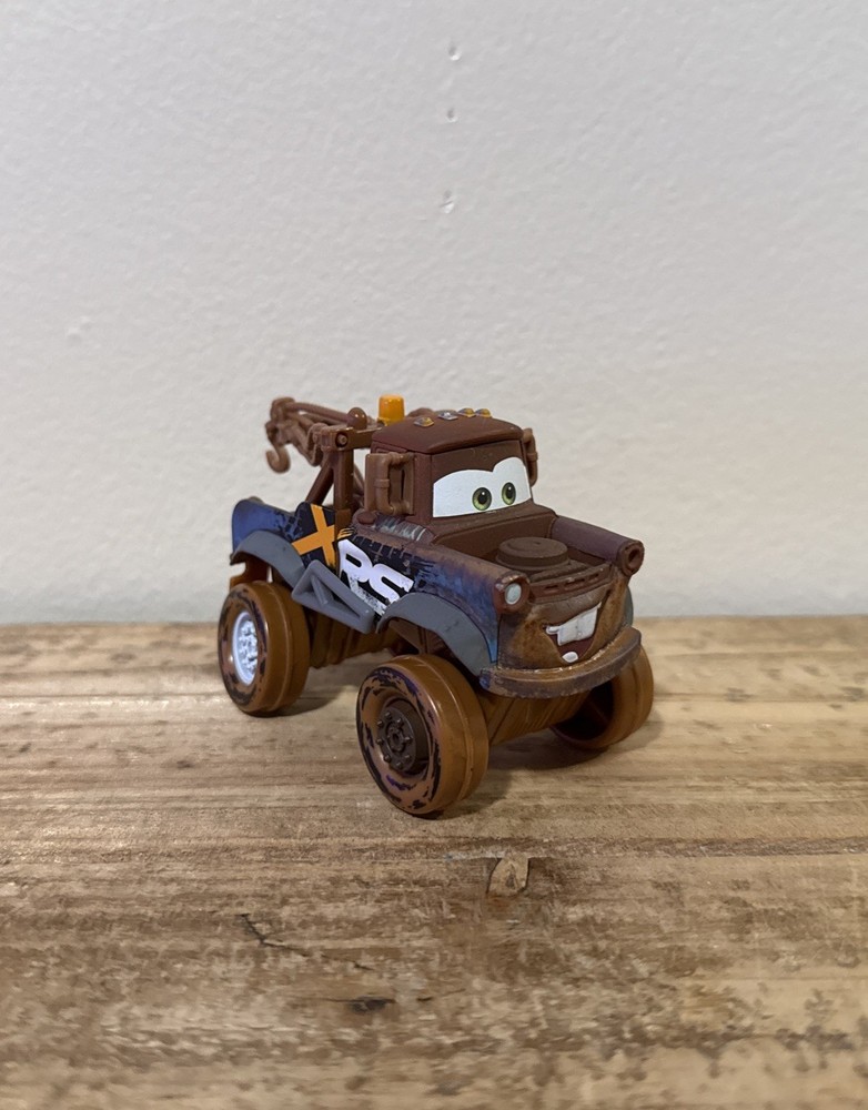 Mattel Disney Pixar Cars Mud Racing Mater With Suspension Xtreme Racing Series