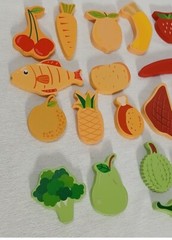 Wooden Pieces (24) Child’s Play Toddler Toys Food Fish Fruit Colorful Shapes