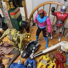 100+ 90’s loose action figure lot Snake Man Capcom Mega Man, Bandai, TMNT Marvel