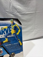 Marvel Universe 2009 Walmart Excl Blue/Yellow Variant Goliath-Iron Man Set New