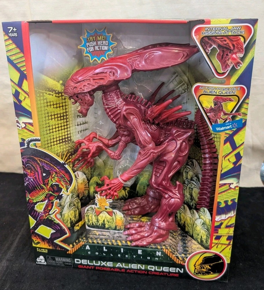 Deluxe Alien Queen Giant Poseable Action Creature Light & Sound