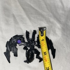 Bakugan Mystery Figure Nillious – Black & Purple with Green/yellow Eyes