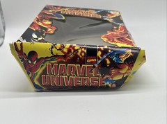 1997 Marvel Universe Toy Biz Captain Marvel 10″ Action Figure w/Box