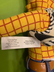 TOY STORY PULL STRING TALKING WOODY DOLL 16″ DISNEY STORE COLLAR FLAW & NO HAT