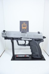 Resident Evil 4 Gun Pistol SG-09 R w/Gun Holder- Moving Slide 1:1 Model