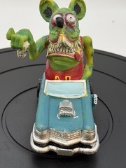 VRHTF RARE SUPER COOL ED “BIG DADDY” ROTH RAT FINK ” WITH COOL CAR”