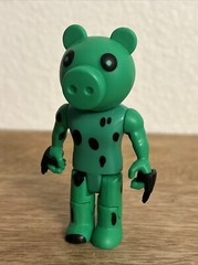 Roblox Piggy3.5 ActionFigure Dinopiggy Articulated Green PVC Toy