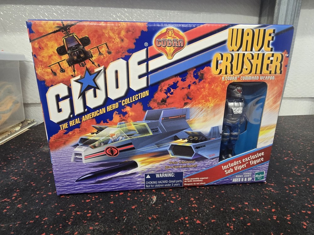 Gi Joe Wave Crusher 2001 Hasbro * Factory Sealed * w/ Sub Viper * NMINT+ BOX