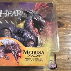 Hasbro Dragonheart Medusa Dragon Action Figure w/ Surprise Attack Serpent Movie