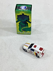2005 Walmart Transformers Cybertron Dirt Boss & Tiny Tin Road Assault Minicon