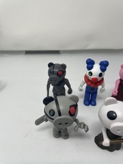 Piggy Roblox Action Figure Lot Robby, Zompiggy, Clowny, Memory, Phatmojo