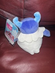 ADOPT ME! Christmas YETI 4.5″ Plush With Item Code New 2024