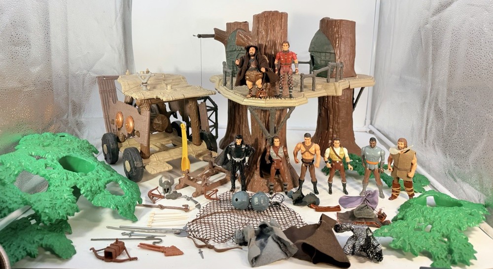 1991 Robin Hood Prince of Thieves Sherwood Forest Playset Kenner W/Battle Wagon