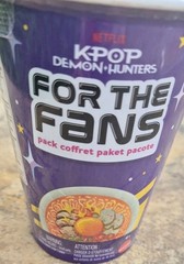 K-POP DEMON HUNTERS FOR THE FANS PACK MYSTERY FIGURE NOODLE CUP NIB