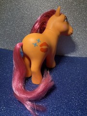 My Little Pony – Candy Kisses – G1 – 1984 – tail not centered RARE mold!