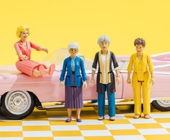 The Golden Girls Sophia Petrillo 3.75-Inch Retro Action Figure | Features 5 P…