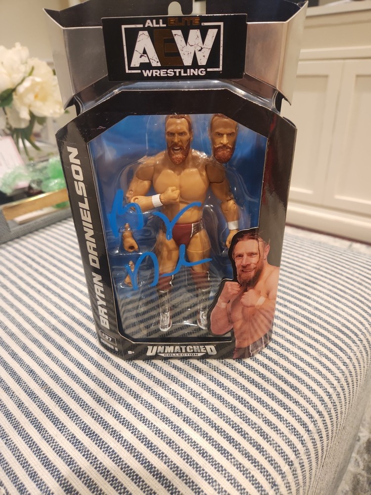 Sealed Bryan Danielson AEW Unmatched Series 5 #37 Signed Autographed Figure new