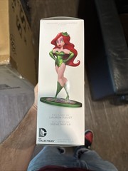 DC Collectible 2013 New York Comic Con Poison Ivy Figure (New & Sealed)