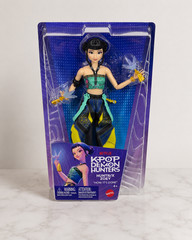 KPop Demon Hunters Zoey Doll Hunters HUNTR/X Mattel Fashion Doll Netflix