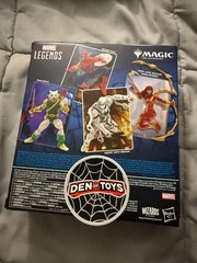 Marvel Legends Series Magic: The Gathering Battle-Damaged Spider-Man