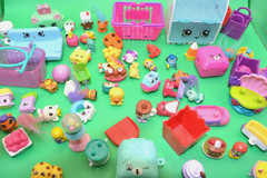 Huge Shopkins Lot Mini Figures Accessories Furniture Playsets Mixed Toy Bundle