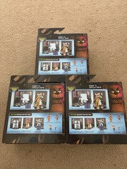 Jazwares FNAF Five Nights at Freddy’s Withered Bonnie, Chica Puppet Office Set!